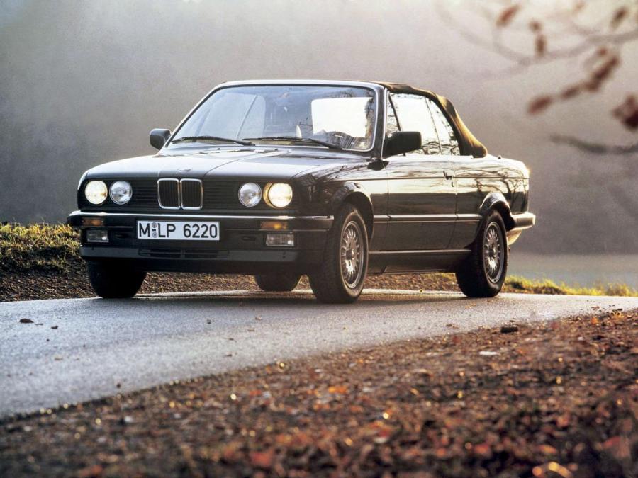  BMW 325i Convertible 1986 года  (фото 1 из 10)